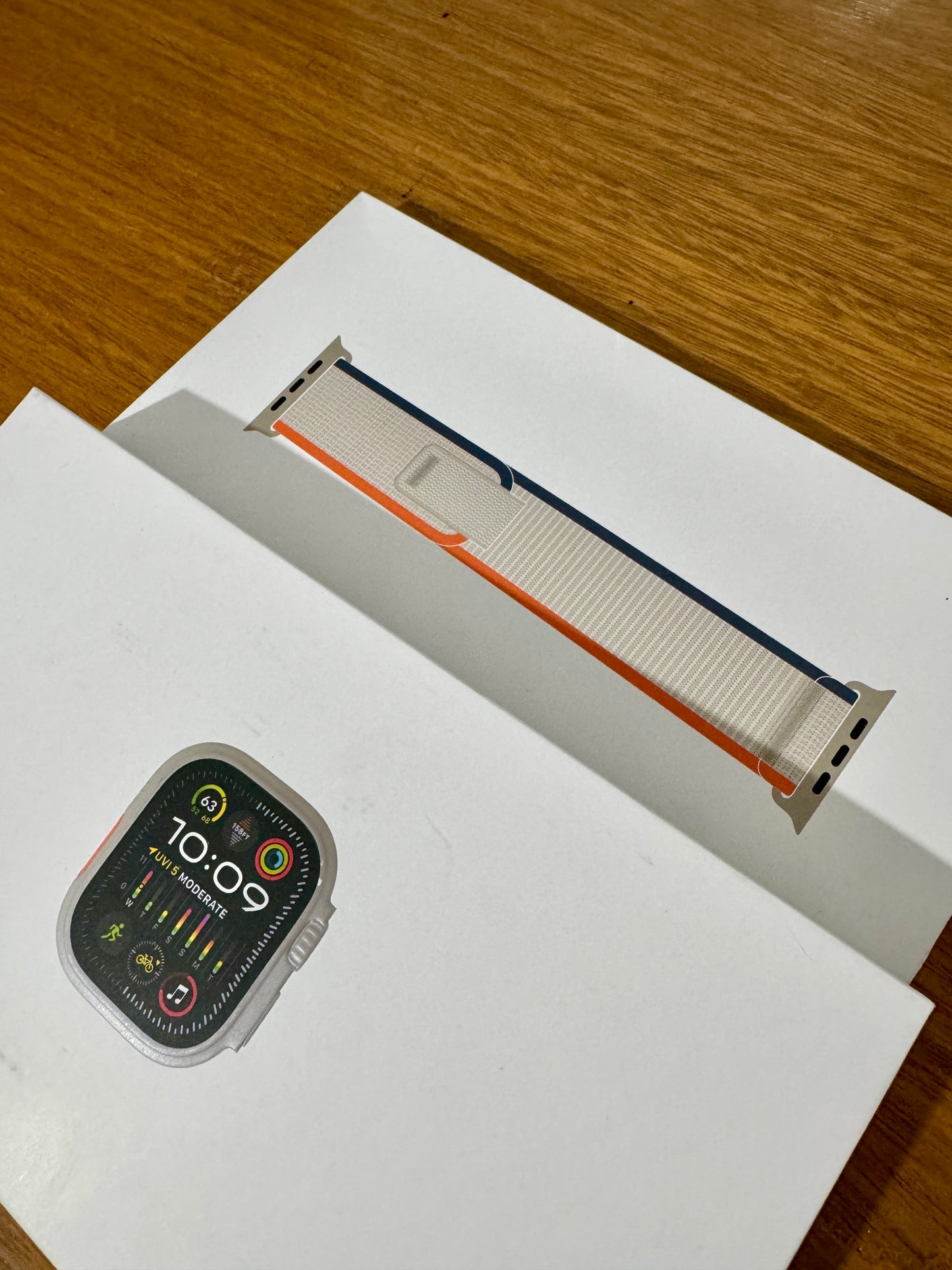 Apple Watch Ultra 2 - 49mm Titanium Orange/Beige
