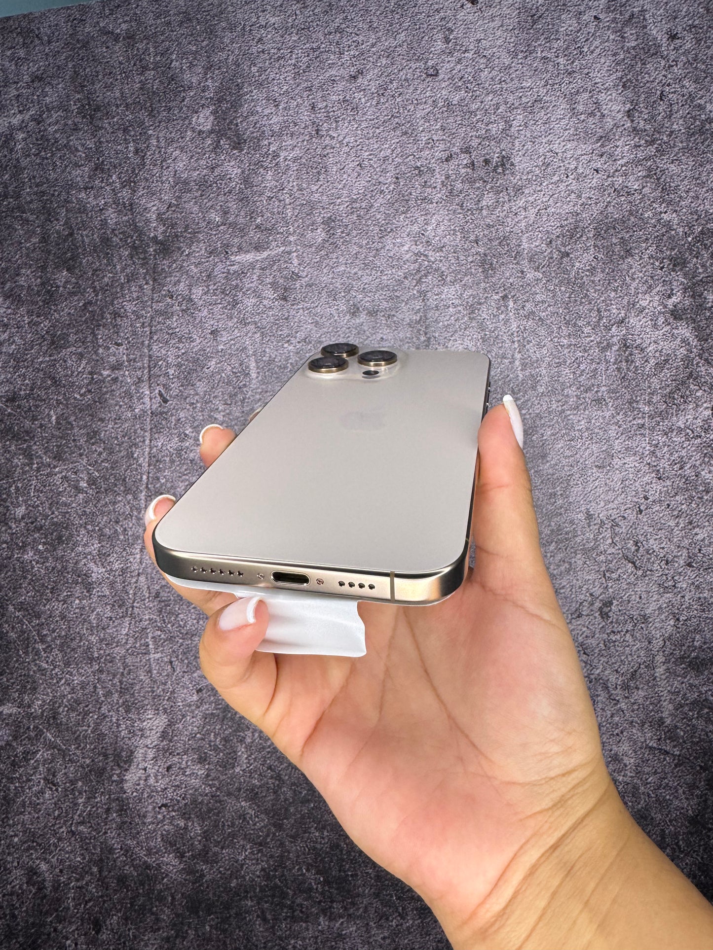 iPhone 16 Pro Max - Desert, 93%, 256GB