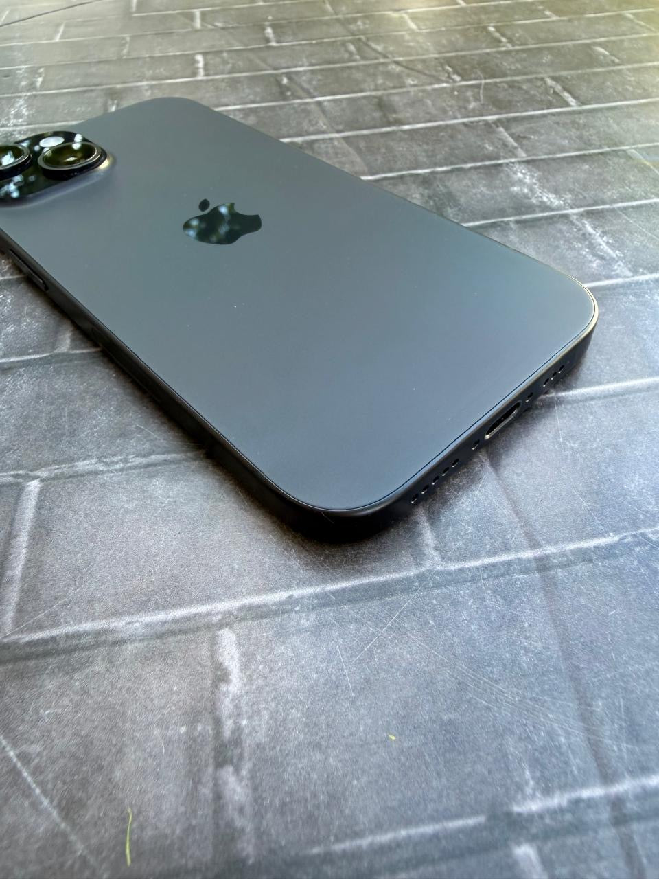 iPhone 15 - 128GB, 95%, Black