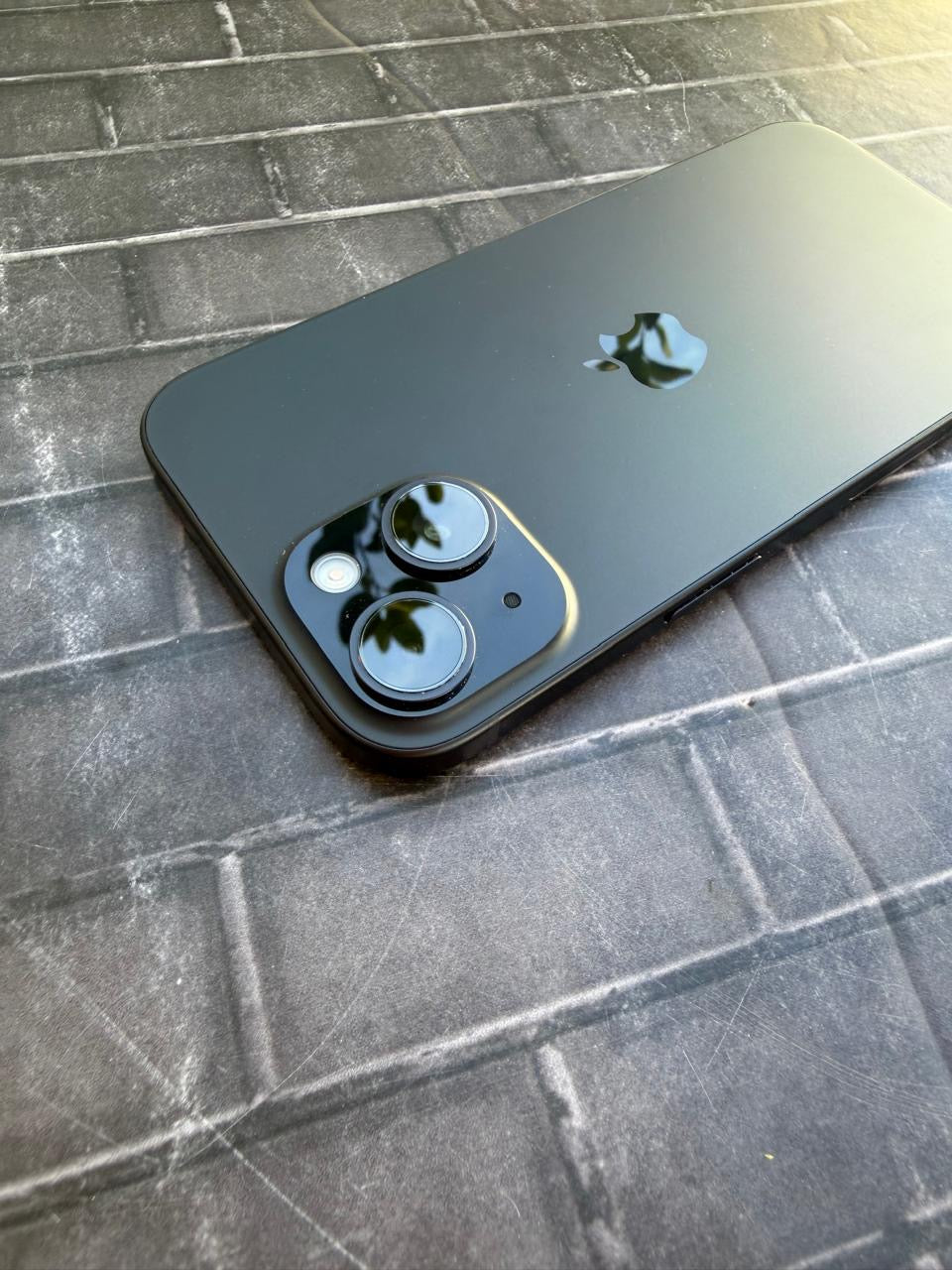 iPhone 15 - 128GB, 95%, Black