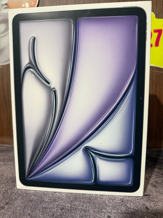 iPad Air M4 - 256GB, 11', Space Gray, NUEVA Y SELLADA!
