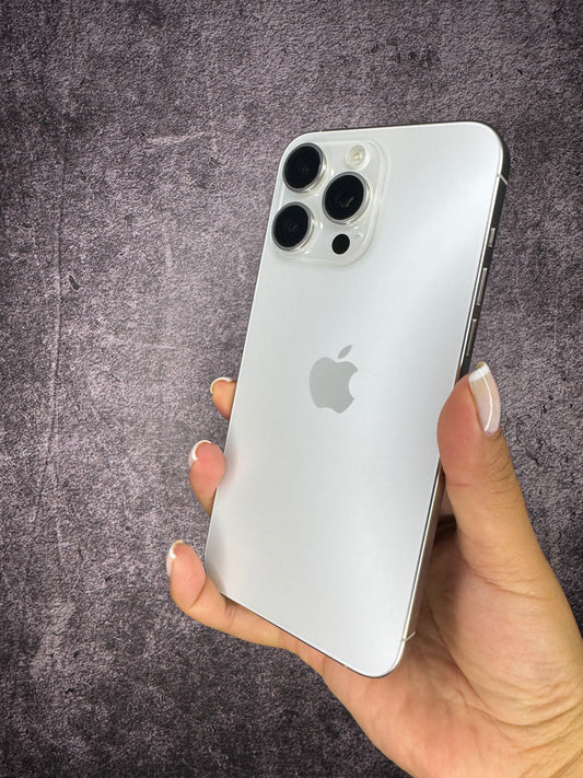 iPhone 15 Pro Max - 512GB, 86%, Blanco