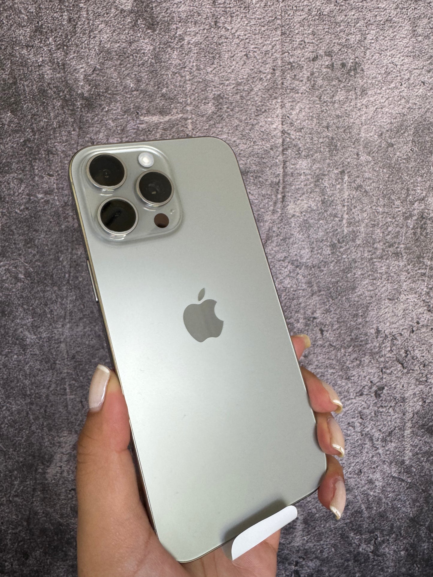 iPhone 16 Pro Max NUEVO - 256GB, Natural, esim