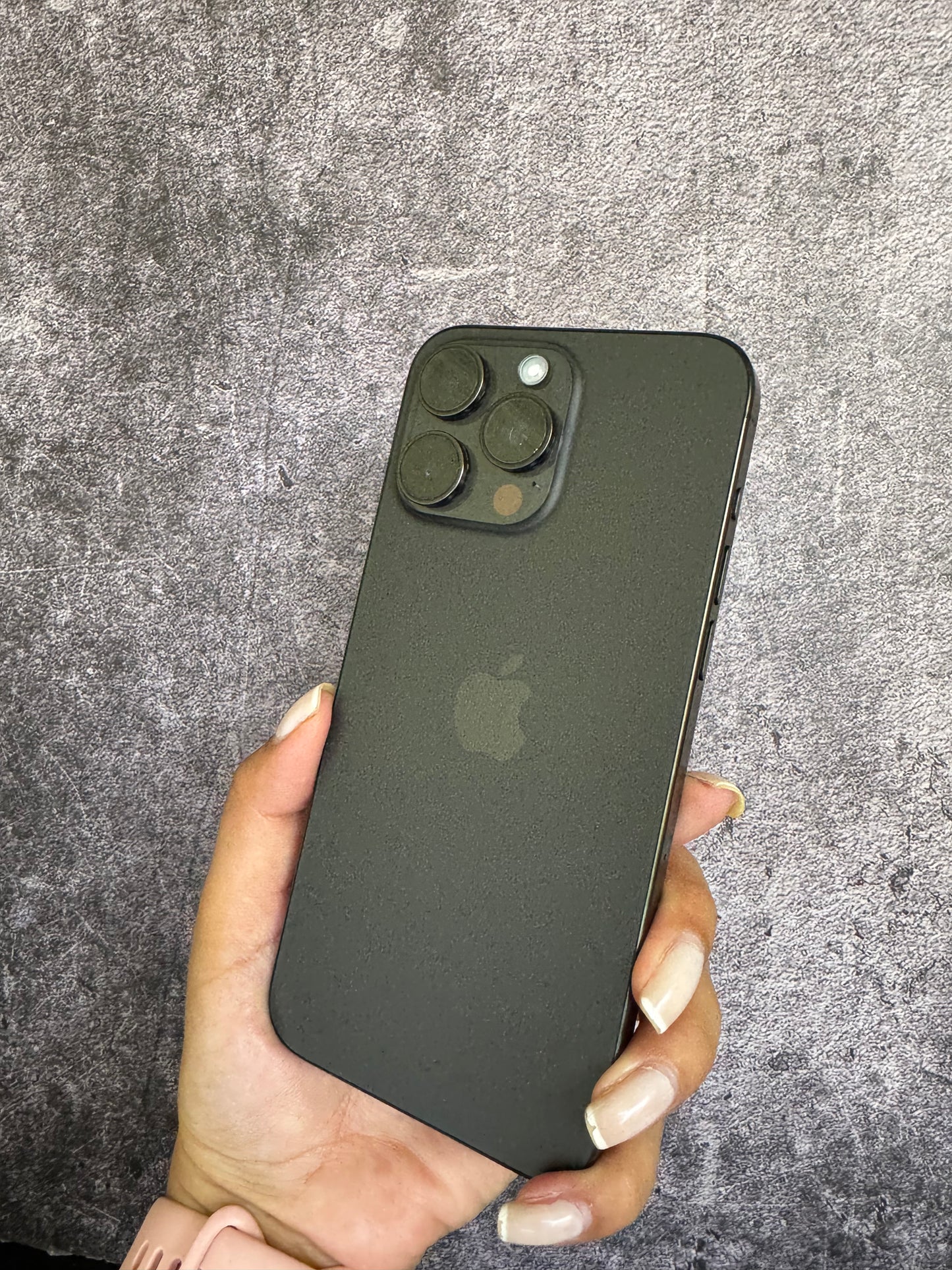 iPhone 15 Pro Max - Black, 256GB, 86%