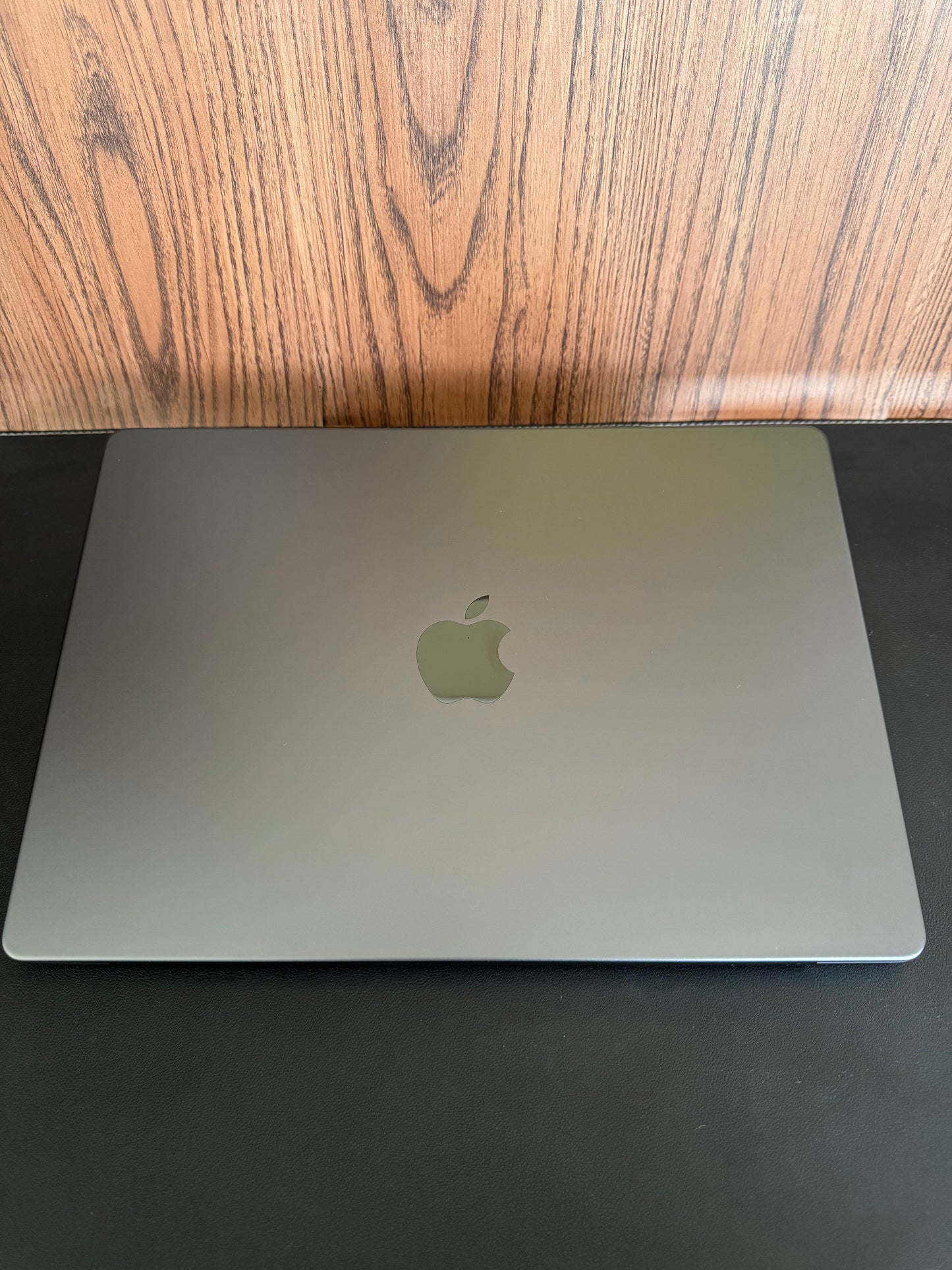 MacBook Pro M5 - 512GB, 16GB, Space Black